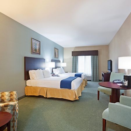 Holiday Inn Express And Suites Meriden By Ihg Екстериор снимка