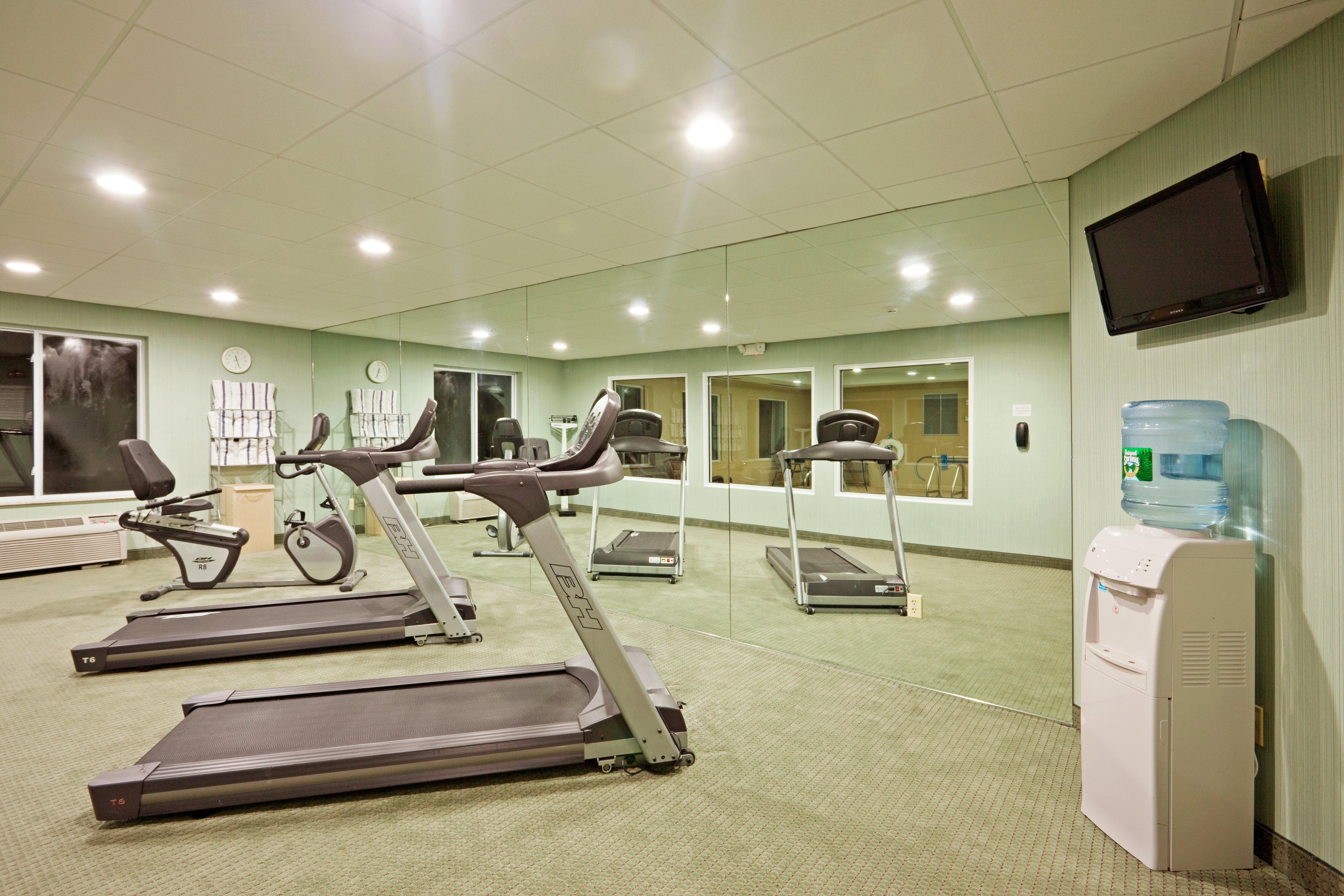 Holiday Inn Express And Suites Meriden By Ihg Екстериор снимка