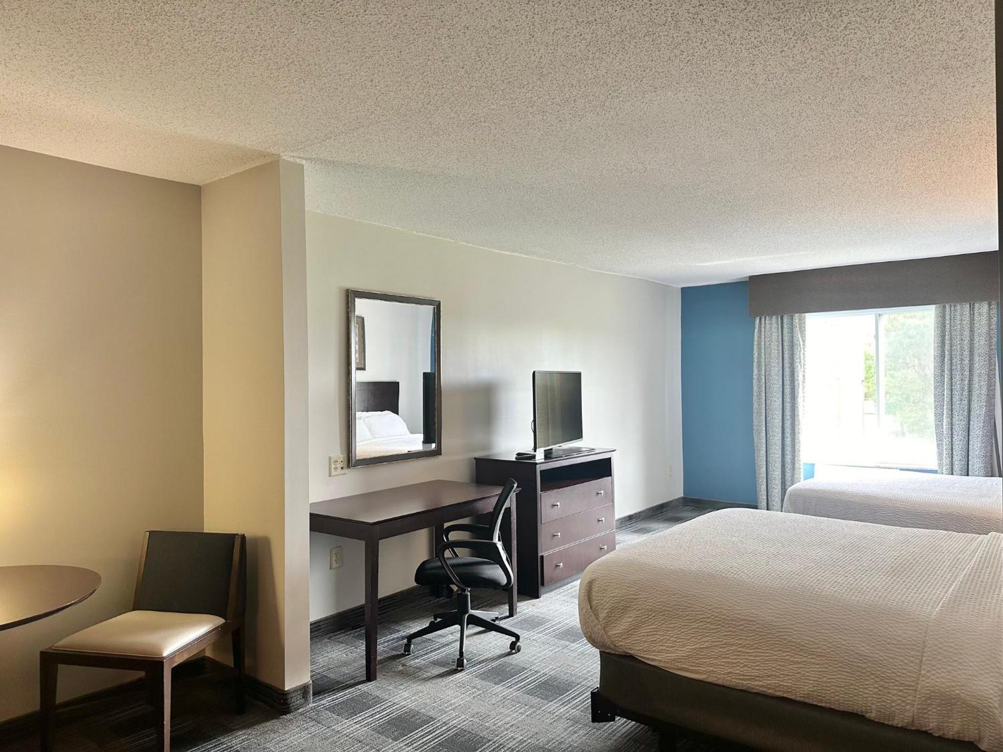 Holiday Inn Express And Suites Meriden By Ihg Екстериор снимка