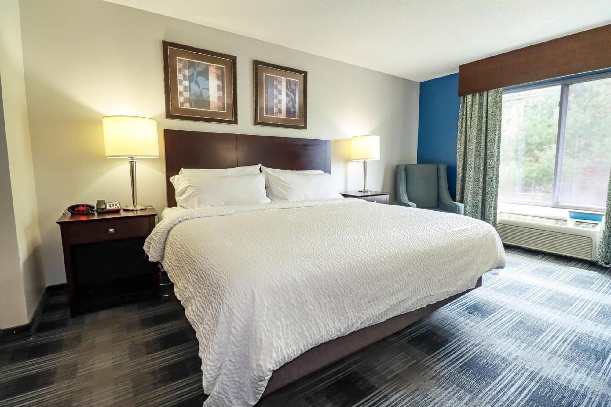 Holiday Inn Express And Suites Meriden By Ihg Екстериор снимка