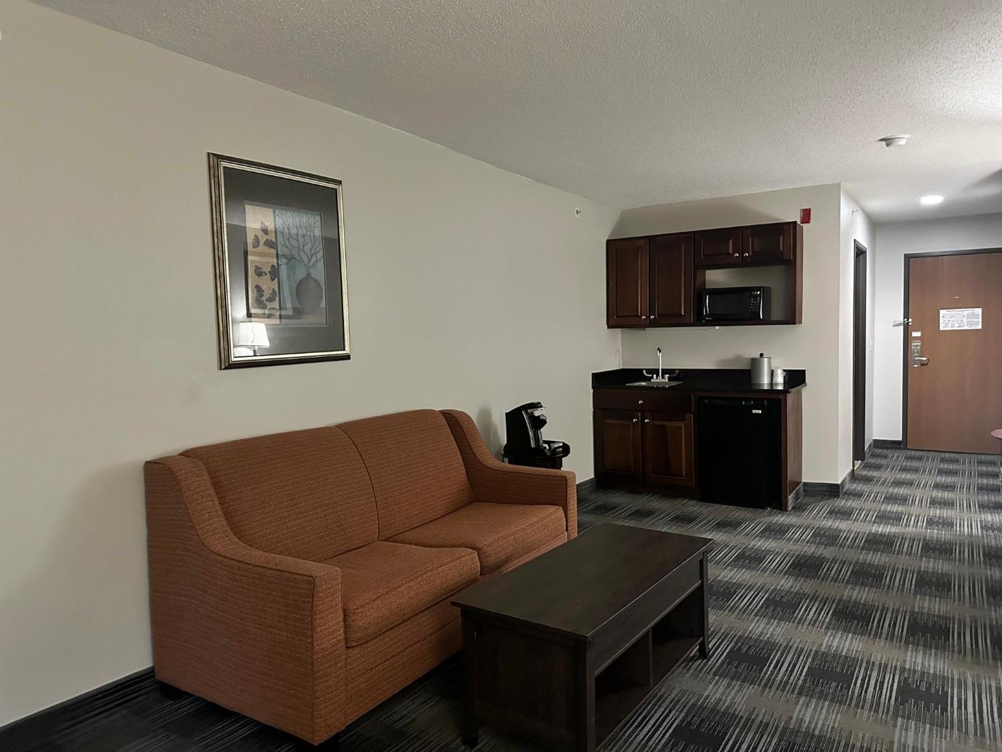 Holiday Inn Express And Suites Meriden By Ihg Екстериор снимка