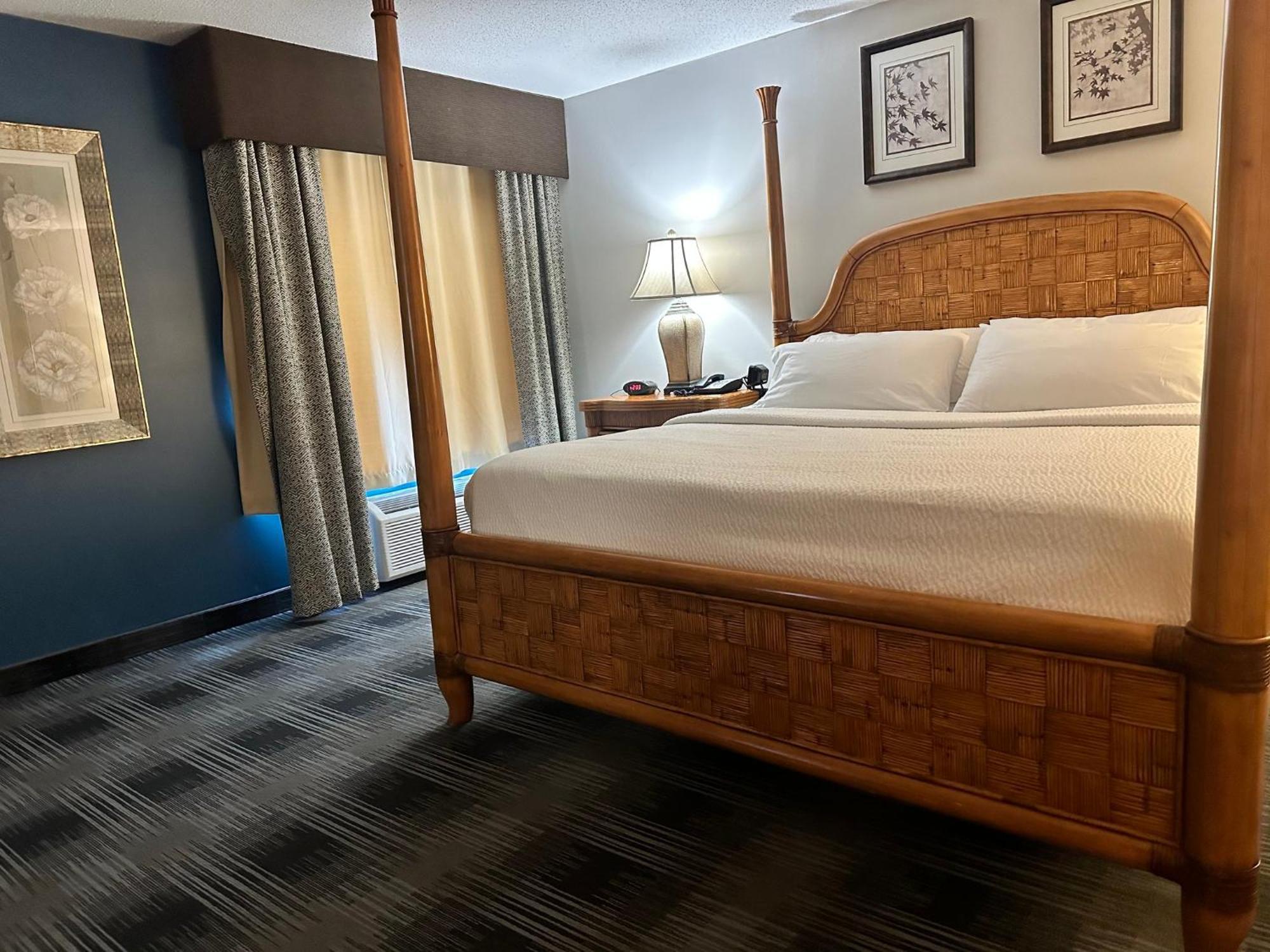 Holiday Inn Express And Suites Meriden By Ihg Екстериор снимка