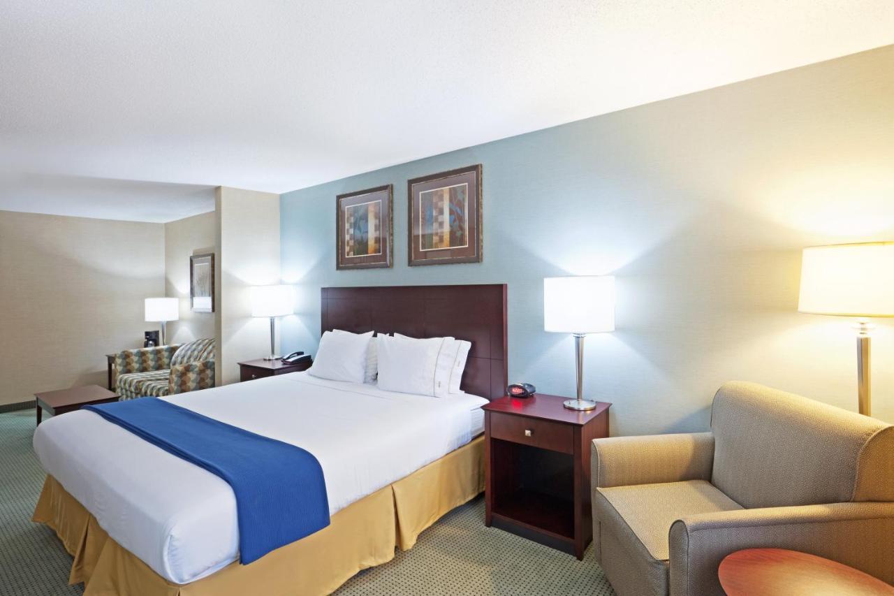 Holiday Inn Express And Suites Meriden By Ihg Екстериор снимка
